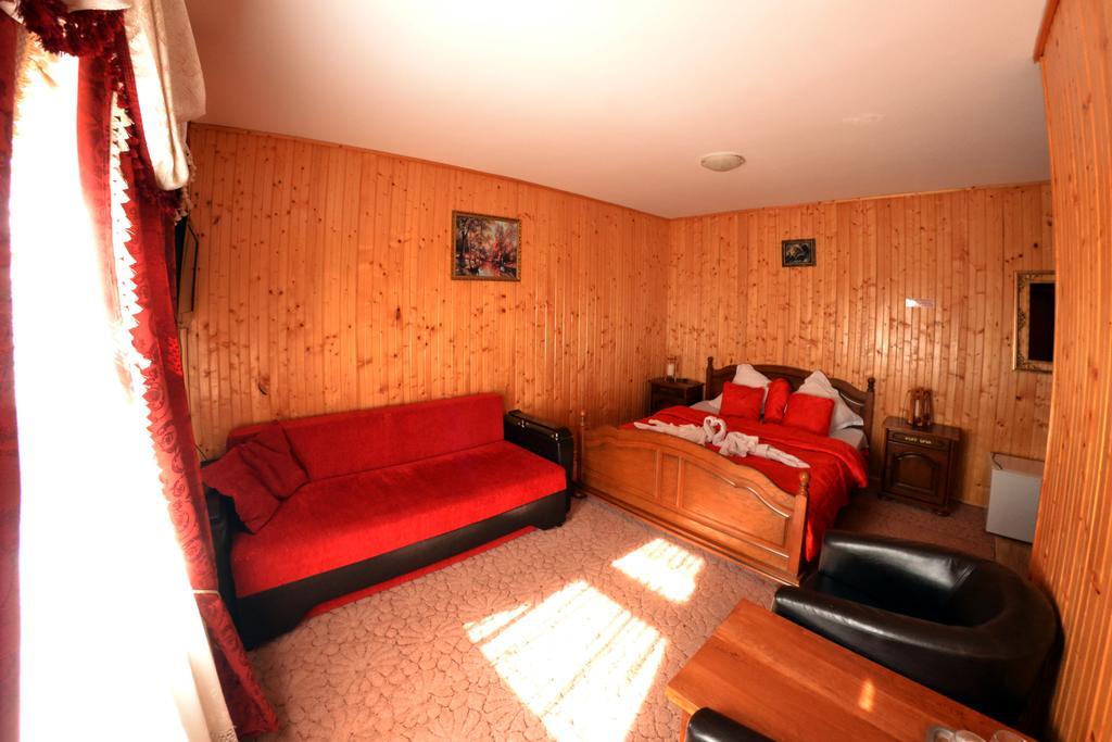Pensiunea Dracula & Spa Căpăţîneni-Ungureni Habitación foto