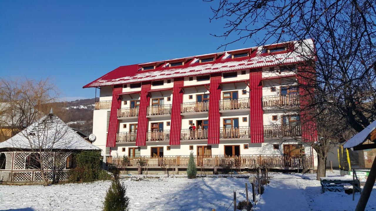 Pensiunea Dracula & Spa Căpăţîneni-Ungureni Exterior foto
